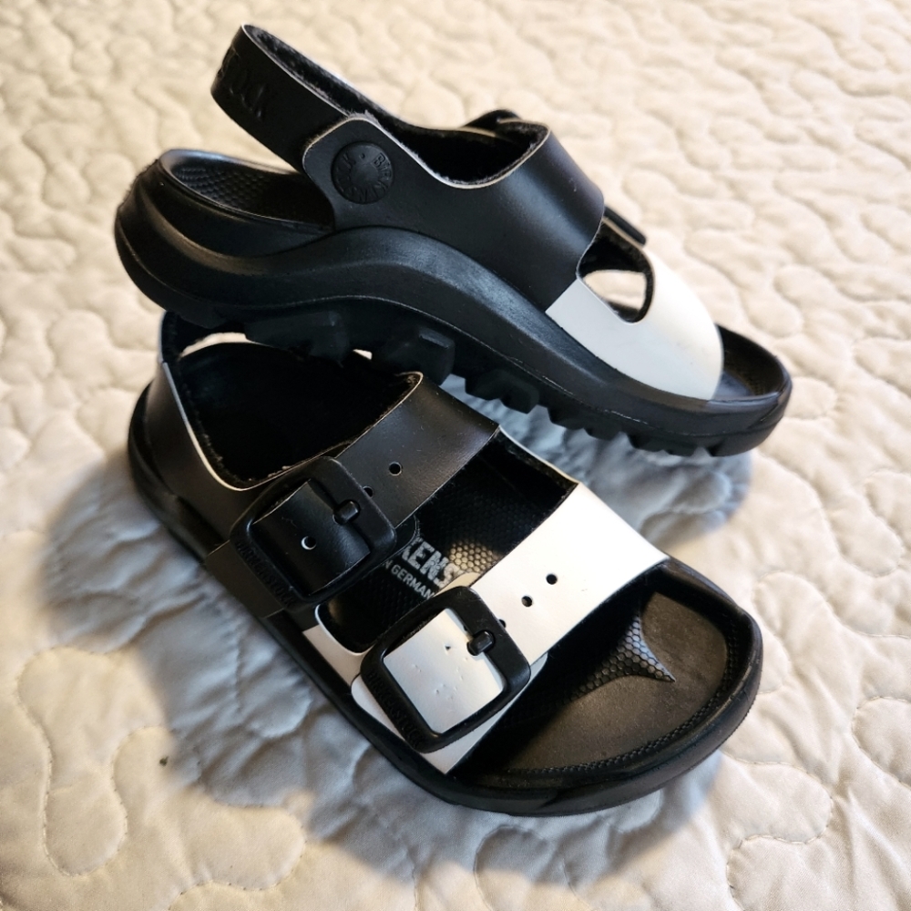 Mogami Birko-Flor -Black/White- Kids Birkenstock Size 7-7.5